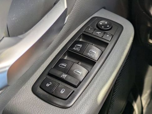 Used 2019 RAM 1500 Big Horn RWD image 23