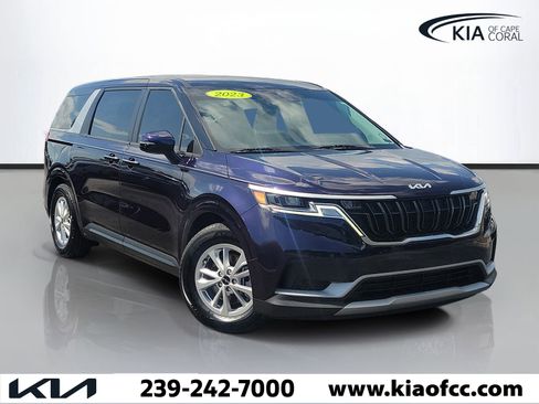 Certified 2023 Kia Carnival LX FWD image 1