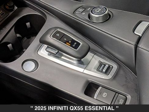 Used 2025 INFINITI QX55 Essential w/ Accent Package AWD/4WD image 19