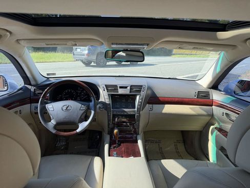 Used 2007 Lexus LS 460 RWD image 26