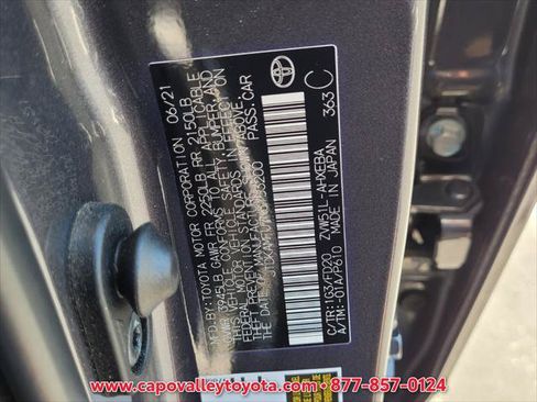 Certified 2022 Toyota Prius LE FWD image 16