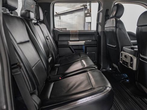 Used 2019 Ford F250 Lariat w/ Lariat Ultimate Package AWD/4WD image 35