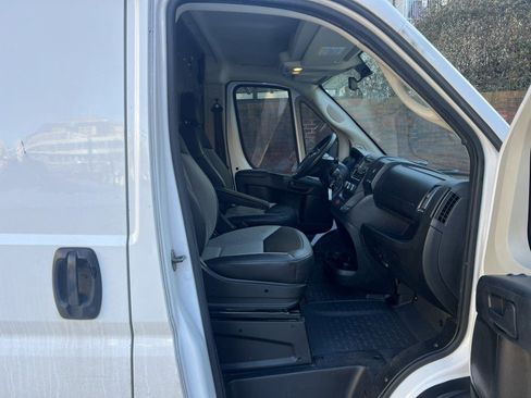Used 2019 RAM ProMaster 2500 w/ Interior Convenience Group image 23