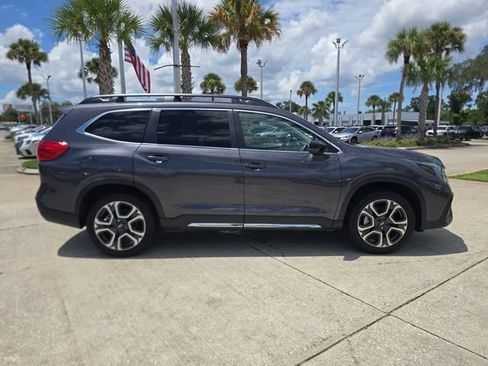 Used 2026 Subaru Ascent Limited AWD/4WD image 2