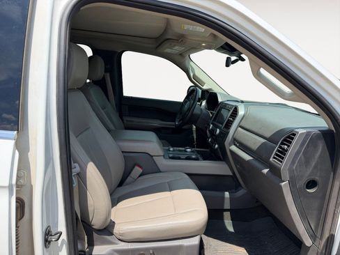Used 2021 Ford Expedition XLT AWD/4WD image 15