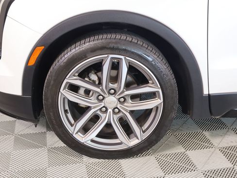 Used 2019 Cadillac XT4 Sport FWD image 18