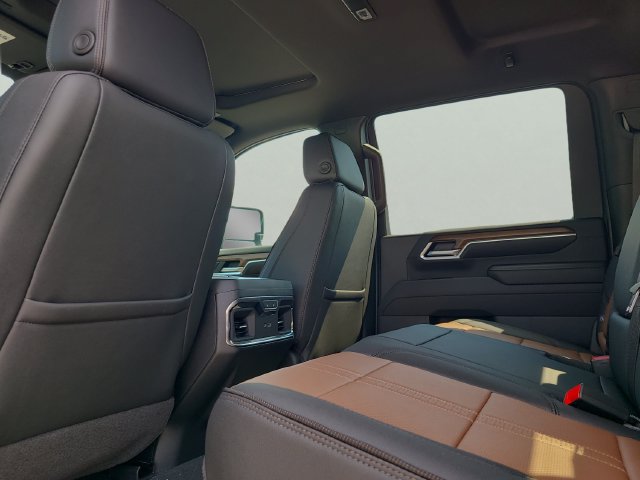 New 2026 Chevrolet Silverado 2500 High Country w/ Technology Package AWD/4WD image 9