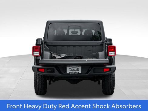 Used 2022 Jeep Gladiator Sport AWD/4WD image 10