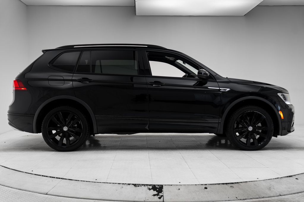 Used 2021 Volkswagen Tiguan SE R-Line AWD/4WD image 40