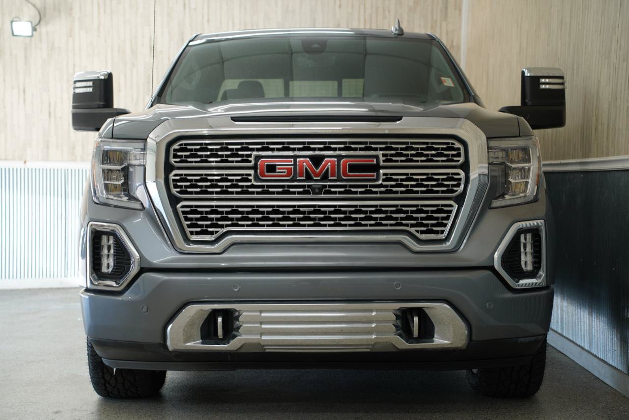 Used 2021 GMC Sierra 1500 Denali w/ Denali Ultimate Package AWD/4WD image 3