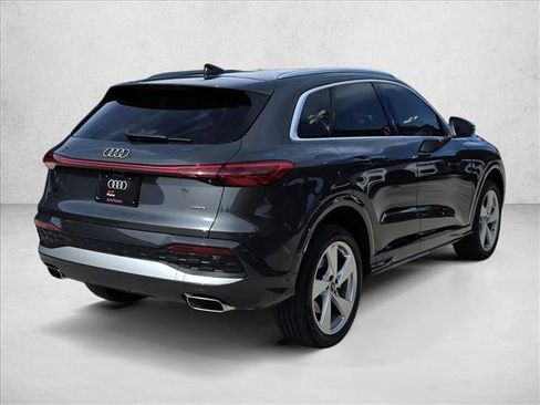 Used 2025 Audi Q5 Premium w/ Premium Plus AWD/4WD image 5