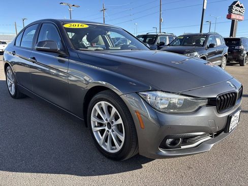 Used 2016 BMW 320i xDrive Sedan image 7