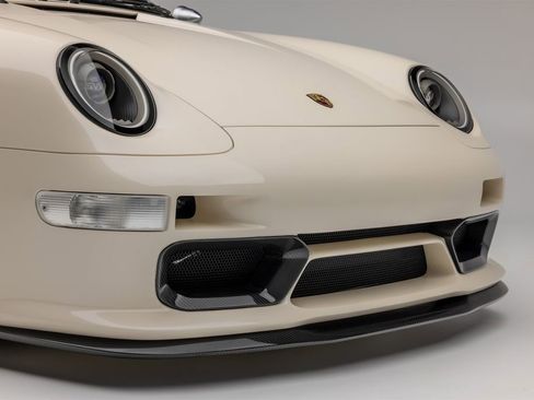 Used 1997 Porsche 911 Cabriolet image 3