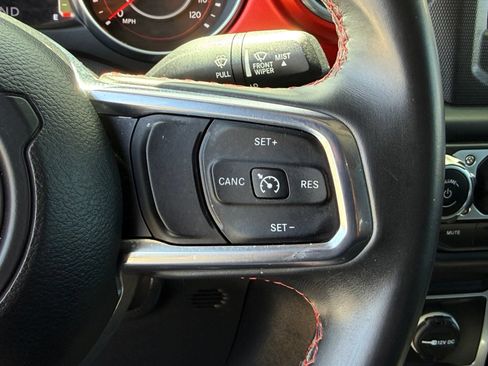 Used 2018 Jeep Wrangler Unlimited Rubicon AWD/4WD image 28