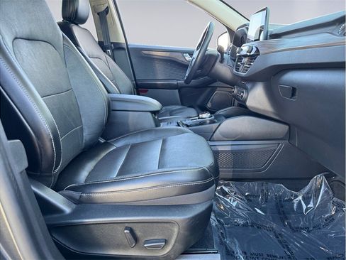 Used 2020 Ford Escape Titanium FWD image 20