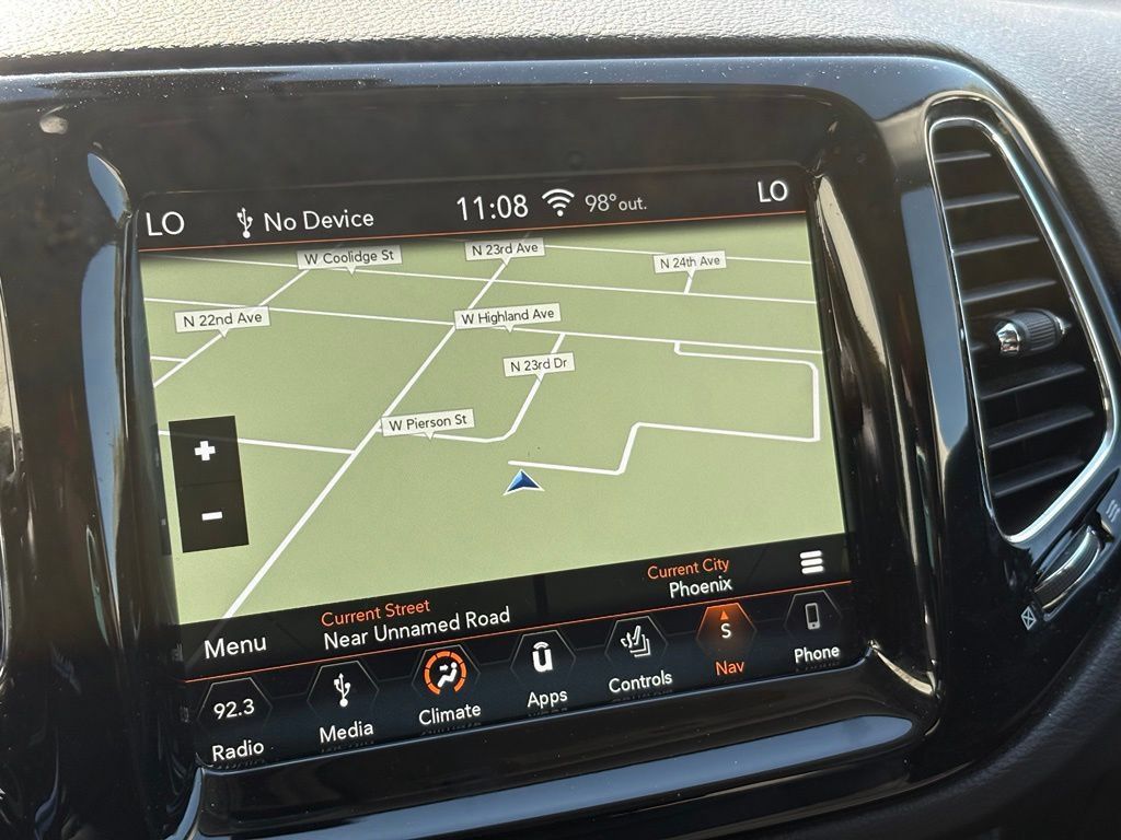 Used 2018 Jeep Compass Limited w/ Navigation Group FWD image 15