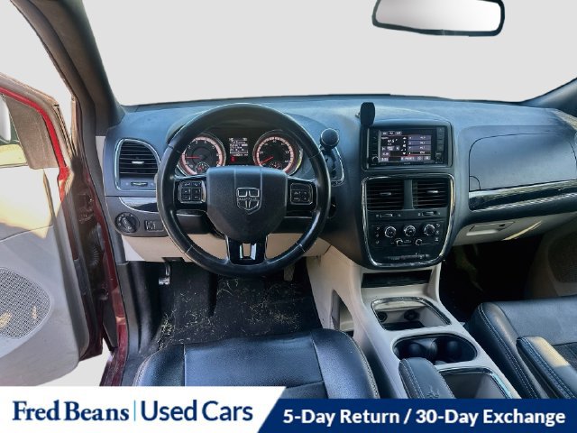 Used 2019 Dodge Grand Caravan SXT w/ Rear Park Assist Package FWD image 20