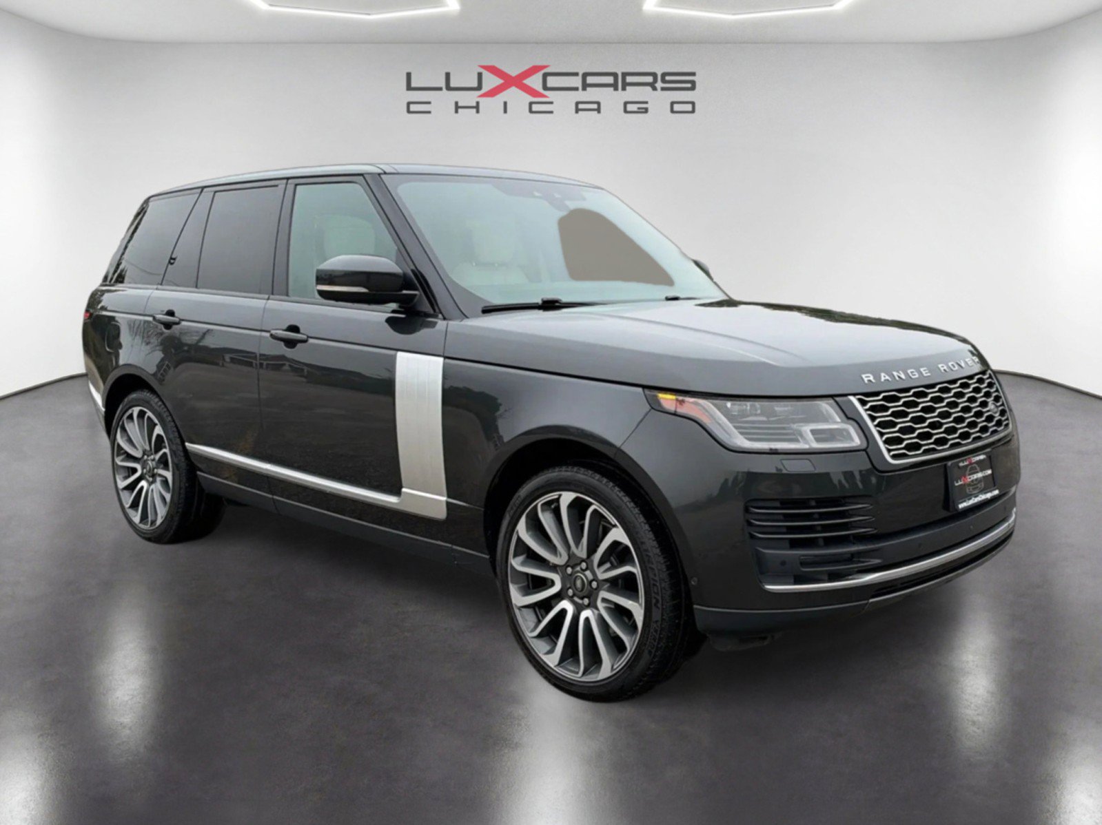 Used 2019 Land Rover Range Rover Supercharged AWD/4WD image 1