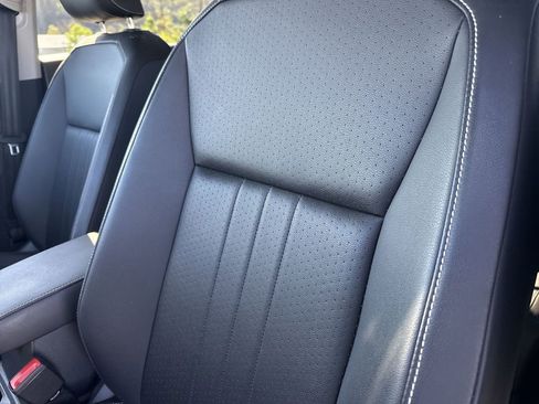 Used 2023 Volkswagen Tiguan SE image 9