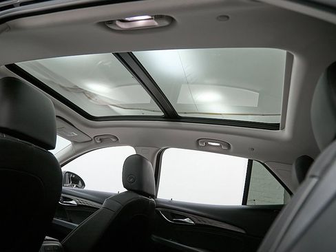 Used 2023 Buick Envision Avenir image 26