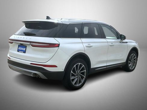 Used 2023 Lincoln Corsair AWD w/ Equipment Group 102A image 5
