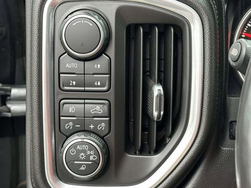 Used 2019 Chevrolet Silverado 1500 High Country image 17