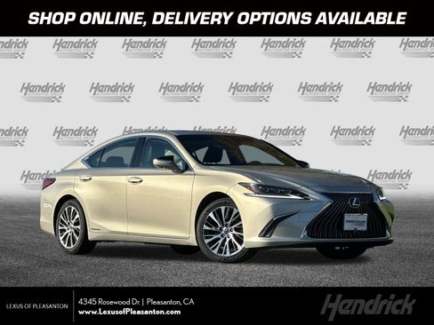 Certified 2019 Lexus ES 300h w/ Luxury Package image 1