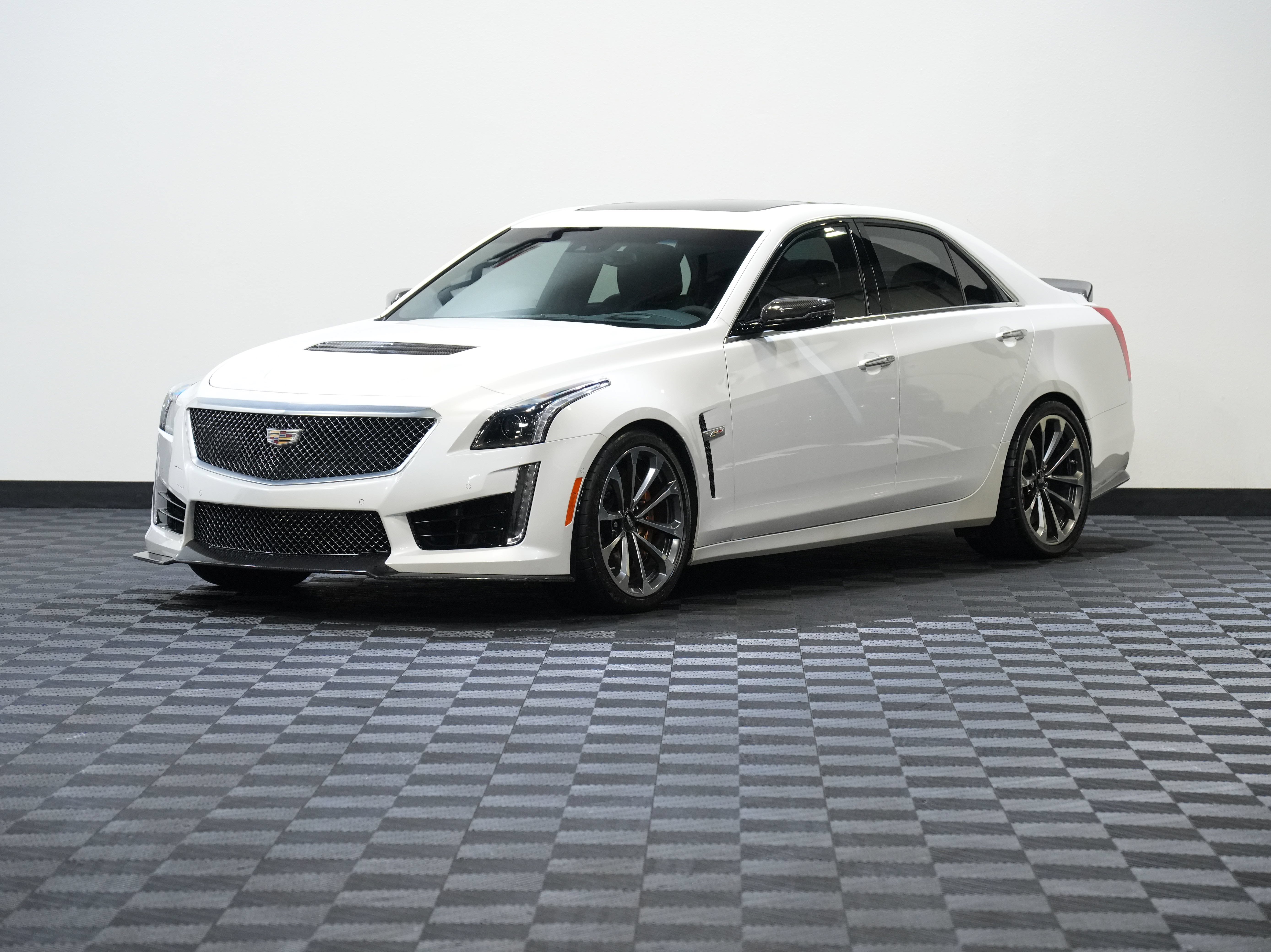 Used 2016 Cadillac CTS V w/ Carbon Fiber Package RWD image 3