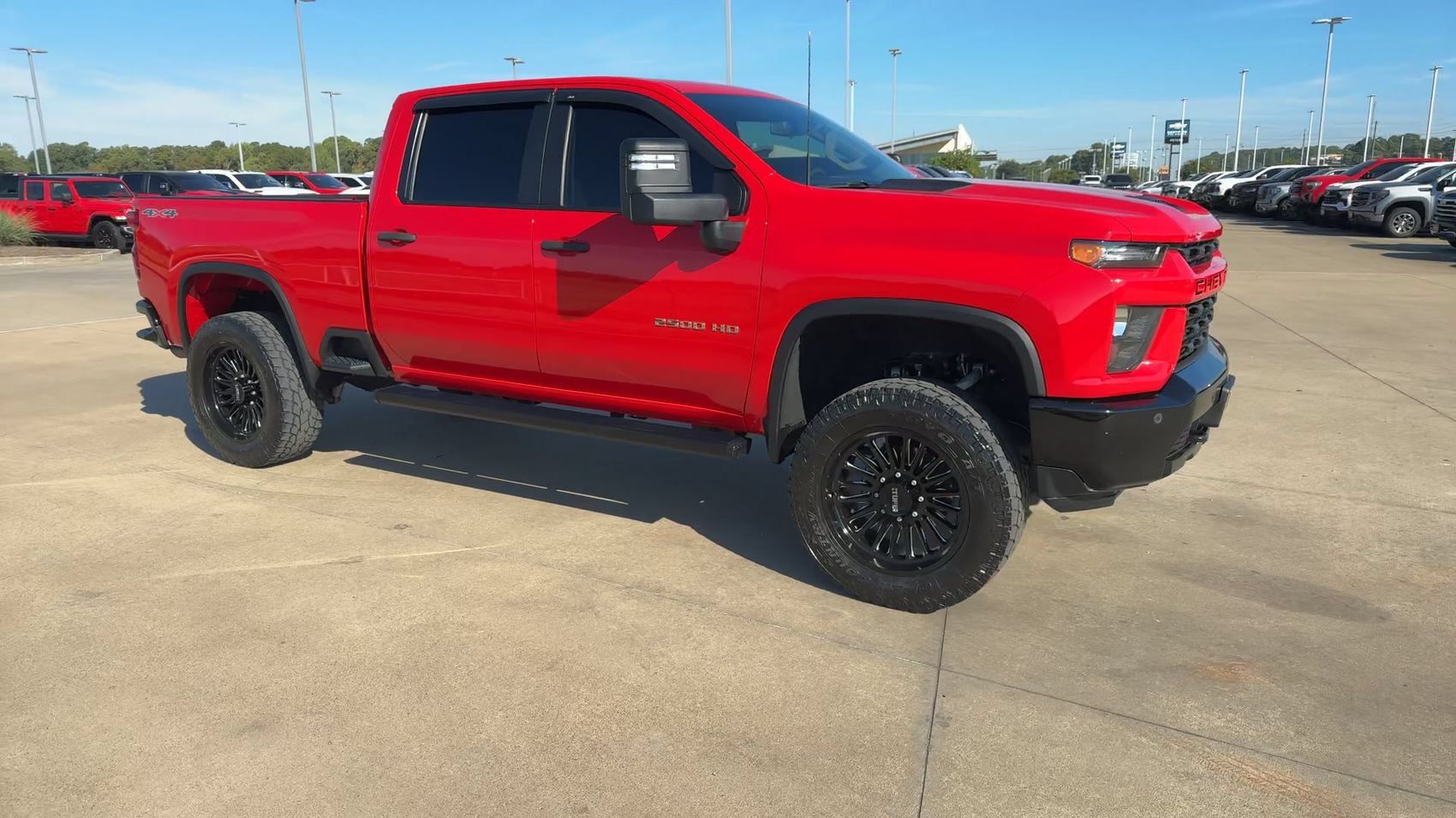 Used 2022 Chevrolet Silverado 2500 Custom AWD/4WD image 9