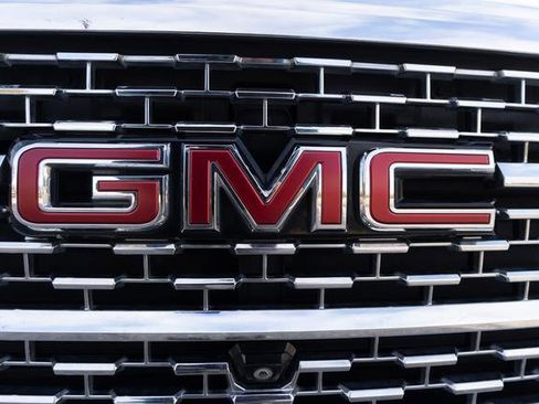 Used 2022 GMC Acadia Denali w/ Denali Ultimate Package image 46