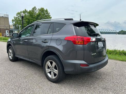 Used 2015 Toyota RAV4 XLE AWD/4WD image 3