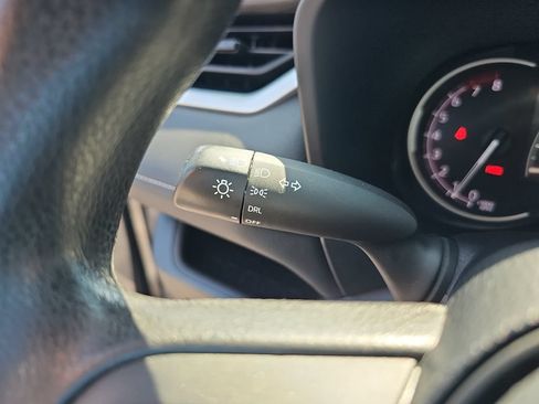 Used 2023 Toyota RAV4 LE FWD image 34