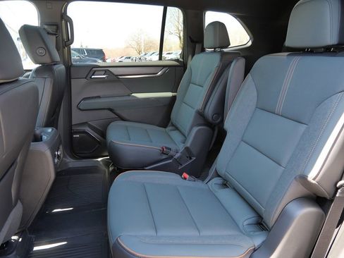 New 2026 GMC Acadia AT4 w/ Luxury Package AWD/4WD image 35