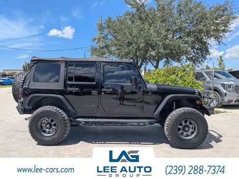 Used 2015 Jeep Wrangler Unlimited Sport w/ Quick Order Package 24S image 2