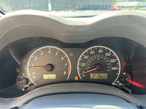 Used 2010 Toyota Corolla image 14