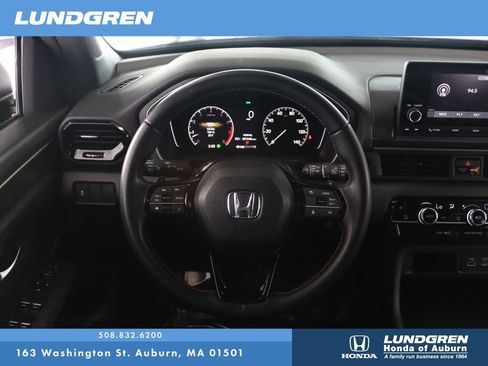 Used 2023 Honda Pilot Sport image 19
