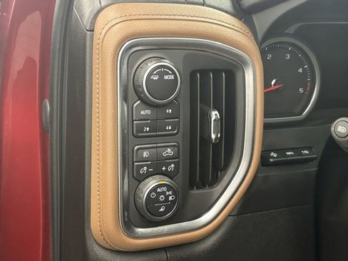 Used 2021 Chevrolet Silverado 3500 High Country w/ LPO, Hitch Package image 21