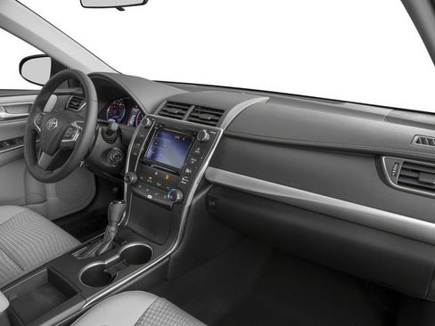 Certified 2016 Toyota Camry SE FWD image 20