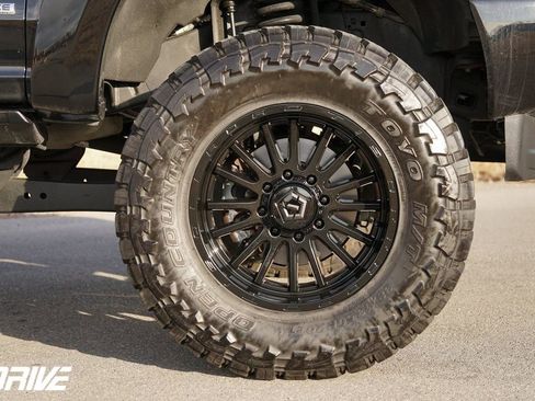 Used 2017 Ford F350 Platinum w/ Platinum Ultimate Package image 14