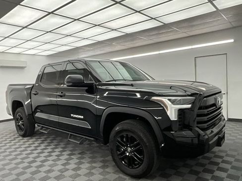Used 2025 Toyota Tundra SR5 image 3