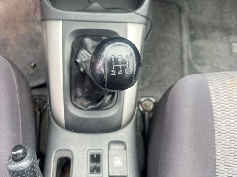 Used 2004 Toyota RAV4 4WD image 33