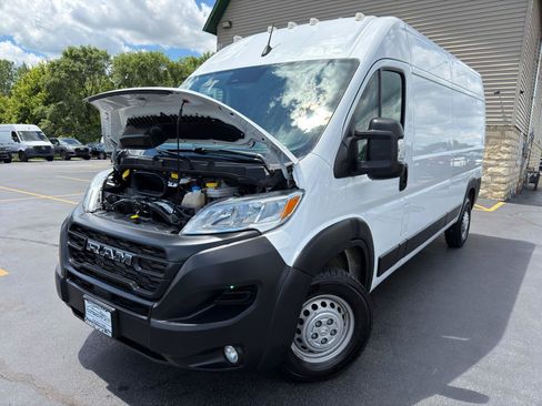 Used 2024 RAM ProMaster 2500 w/ Convenience Group FWD image 30