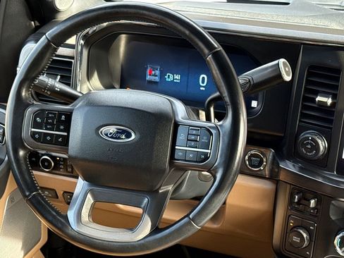 Used 2024 Ford F350 Lariat w/ Lariat Ultimate Package image 13
