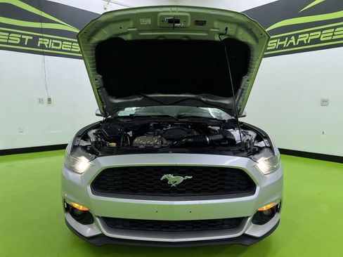 Used 2017 Ford Mustang Premium RWD image 4