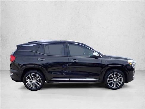 Used 2018 GMC Terrain Denali w/ Advanced Safety Package AWD/4WD image 5