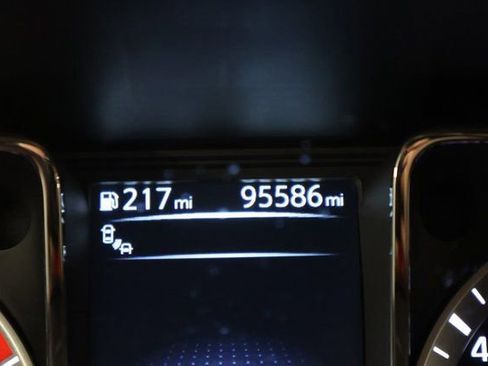 Used 2018 Nissan Titan PRO-4X image 13