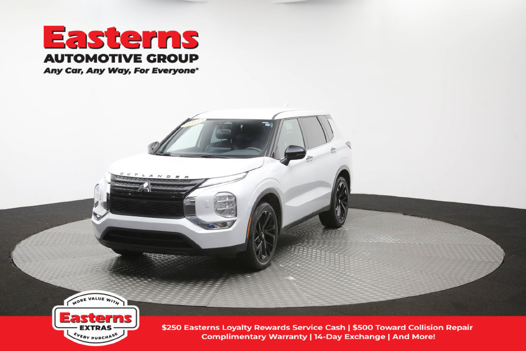 Used 2023 Mitsubishi Outlander SE AWD/4WD image 56