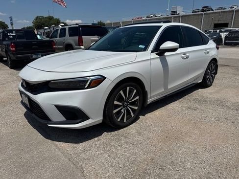 Used 2022 Honda Civic EX-L image 2