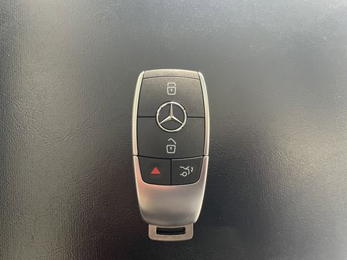 New 2026 Mercedes-Benz GLB 250 4MATIC image 23