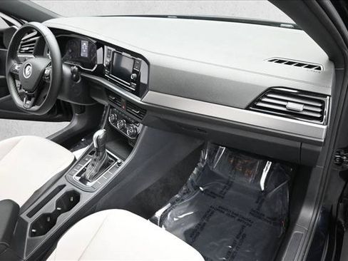Used 2021 Volkswagen Jetta FWD image 28